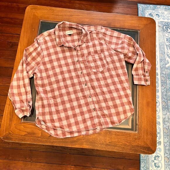 Universal Thread XXL Pinkโ& White Checkered Button Up TopโFlannel - Picture 2 of 12